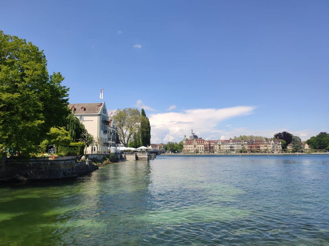 Uferpromenade Konstanz, Blick auf Dominikanerinsel, Konstanz Sehenswürdigkeiten, Bodensee