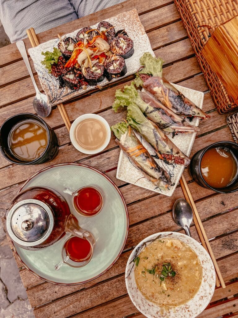 Frühlingsrollen Vietnam, Essen in Vietnam, vietnamesisches Essen