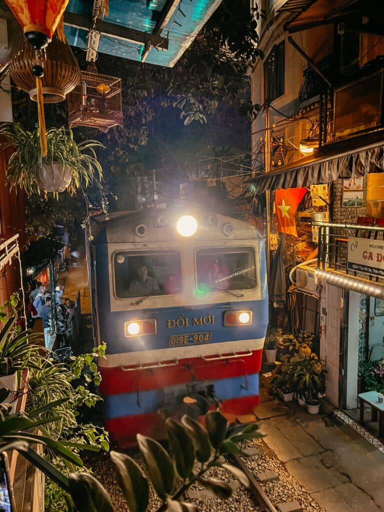 Hanoi Train Street Tipps, Hanoi Sehenswürdigkeiten, Vietnam