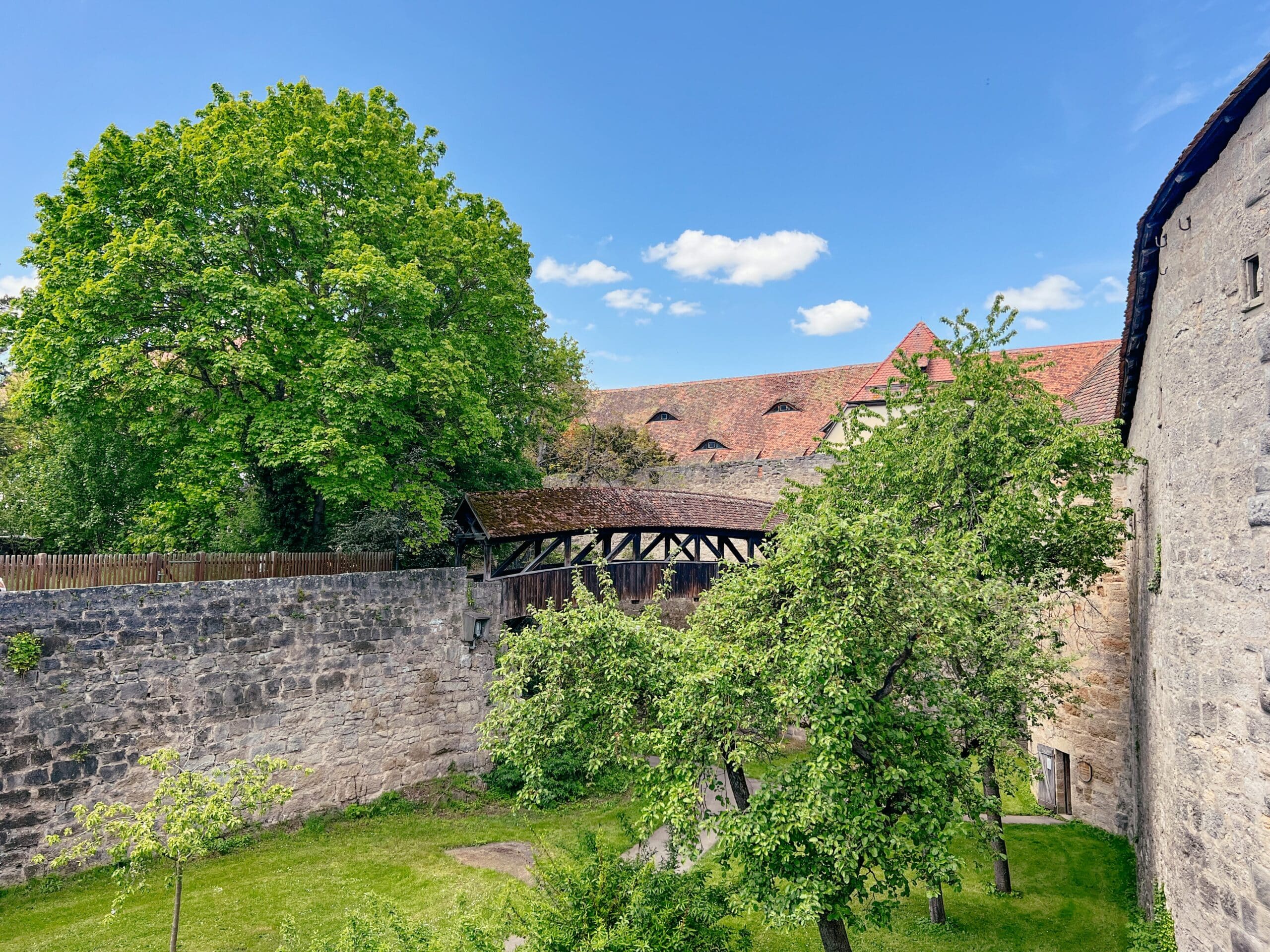 gedeckte Brücke, Rothenburg ob der Tauber Sehenswürdigkeiten und Geheimtipps, Deutschland