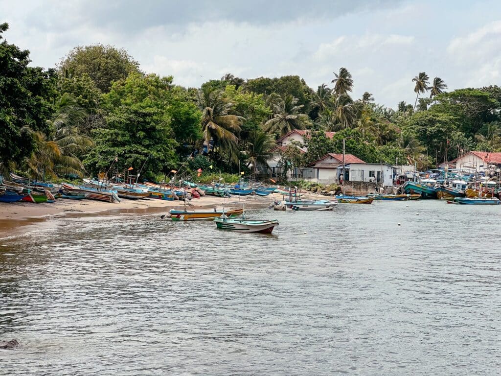 Nilwella Beach, Fischerhafen, Süden von Sri Lanka