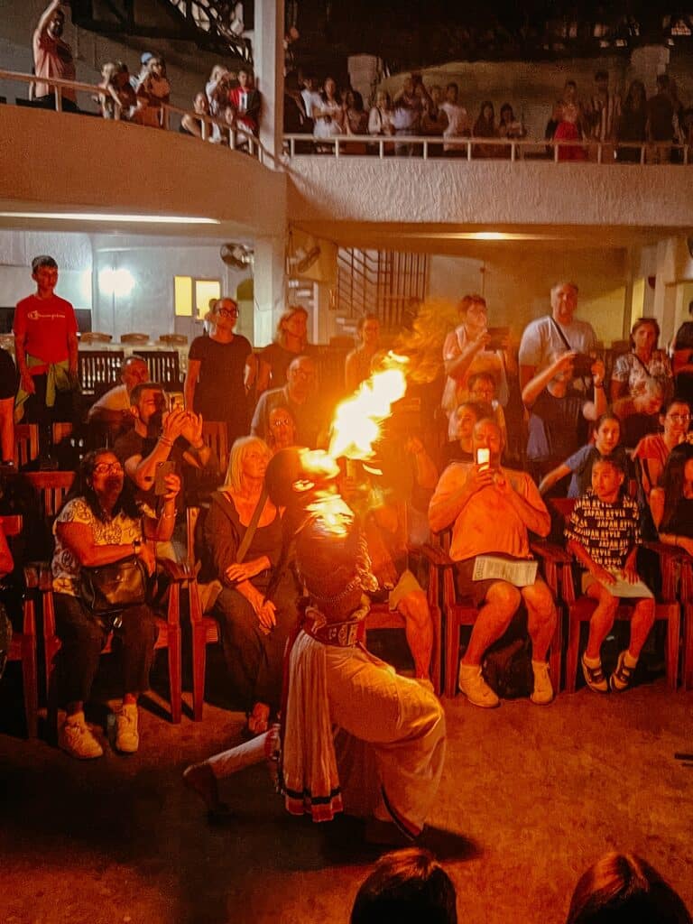 Feuertanzshow, Kandy Sehenswürdigkeiten, Sri Lanka
