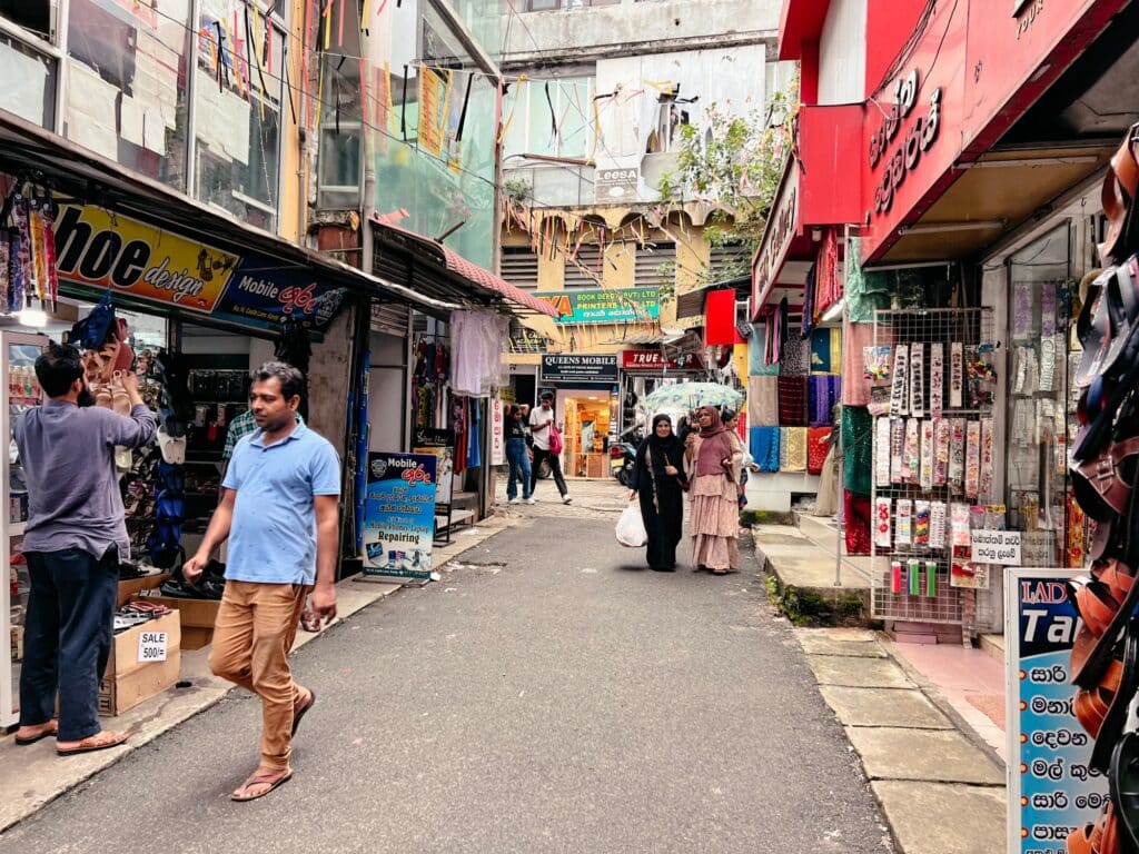 Spaziergang durch Kandy, Kandy Sehenswürdigkeiten, Sri Lanka