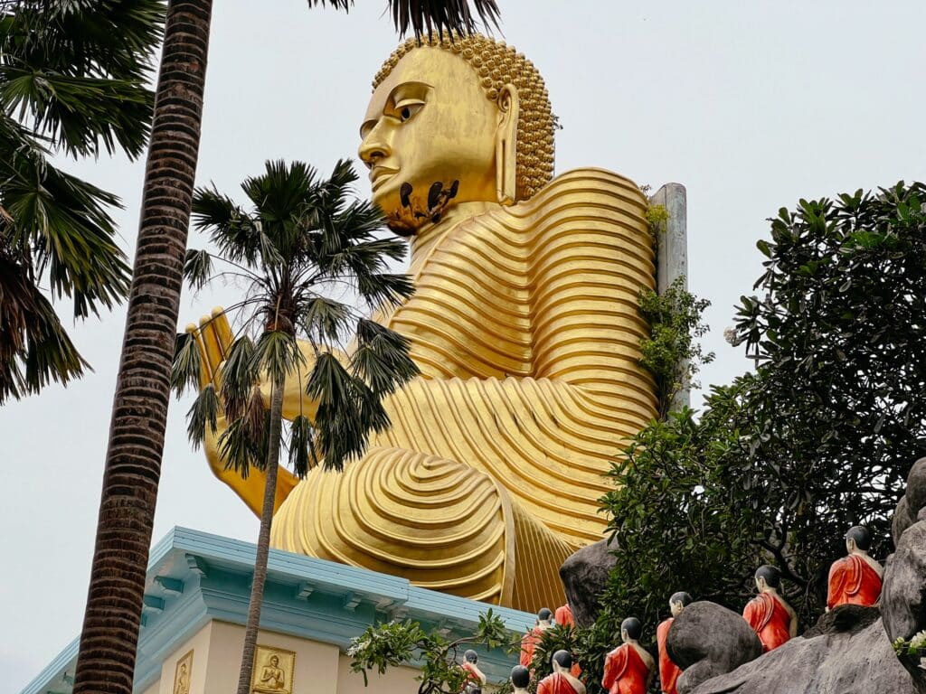 Goldene Buddha, Dambulla, Sri Lanka Sehenswürdigkeiten