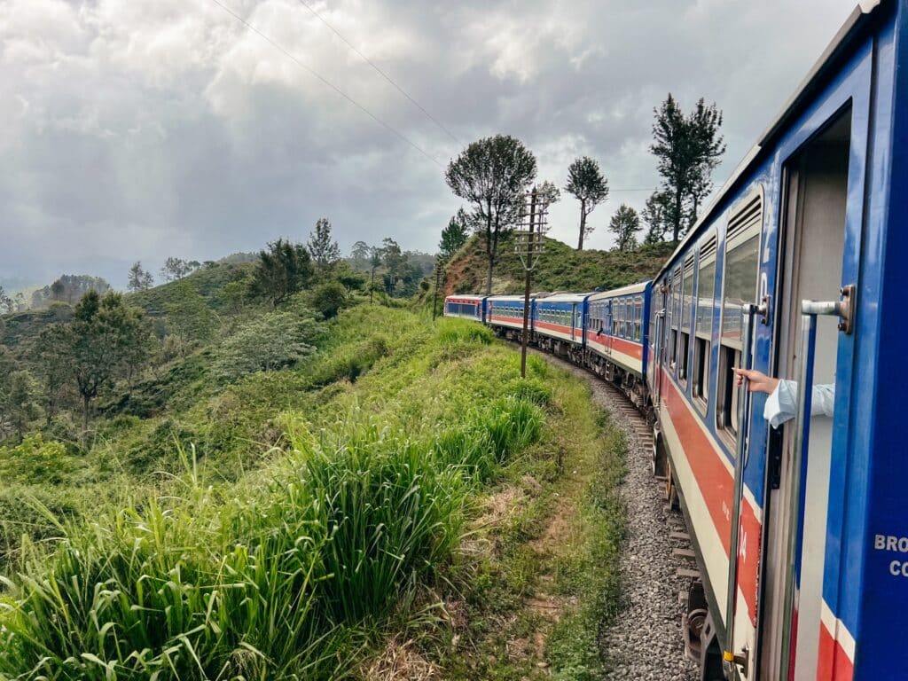 Zug fahren in Sri Lanka