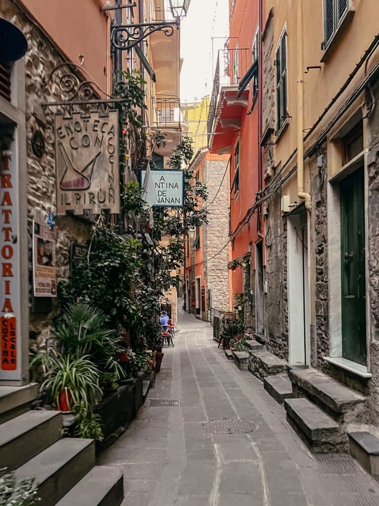 Malerische Gassen, Corniglia Sehenswürdigkeiten, Cinque Terre, Italien