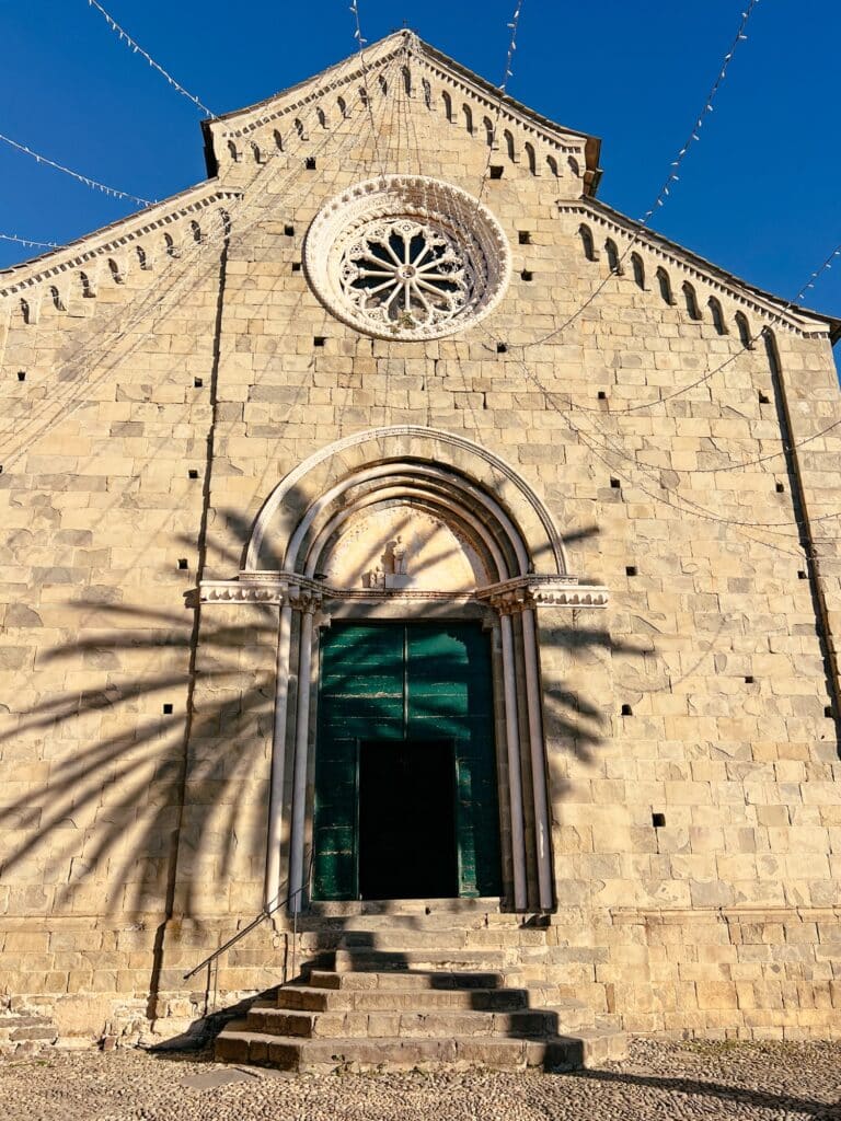 Chiesa di San Pietro, Corniglia Sehenswürdigkeiten, Cinque Terre, Italien