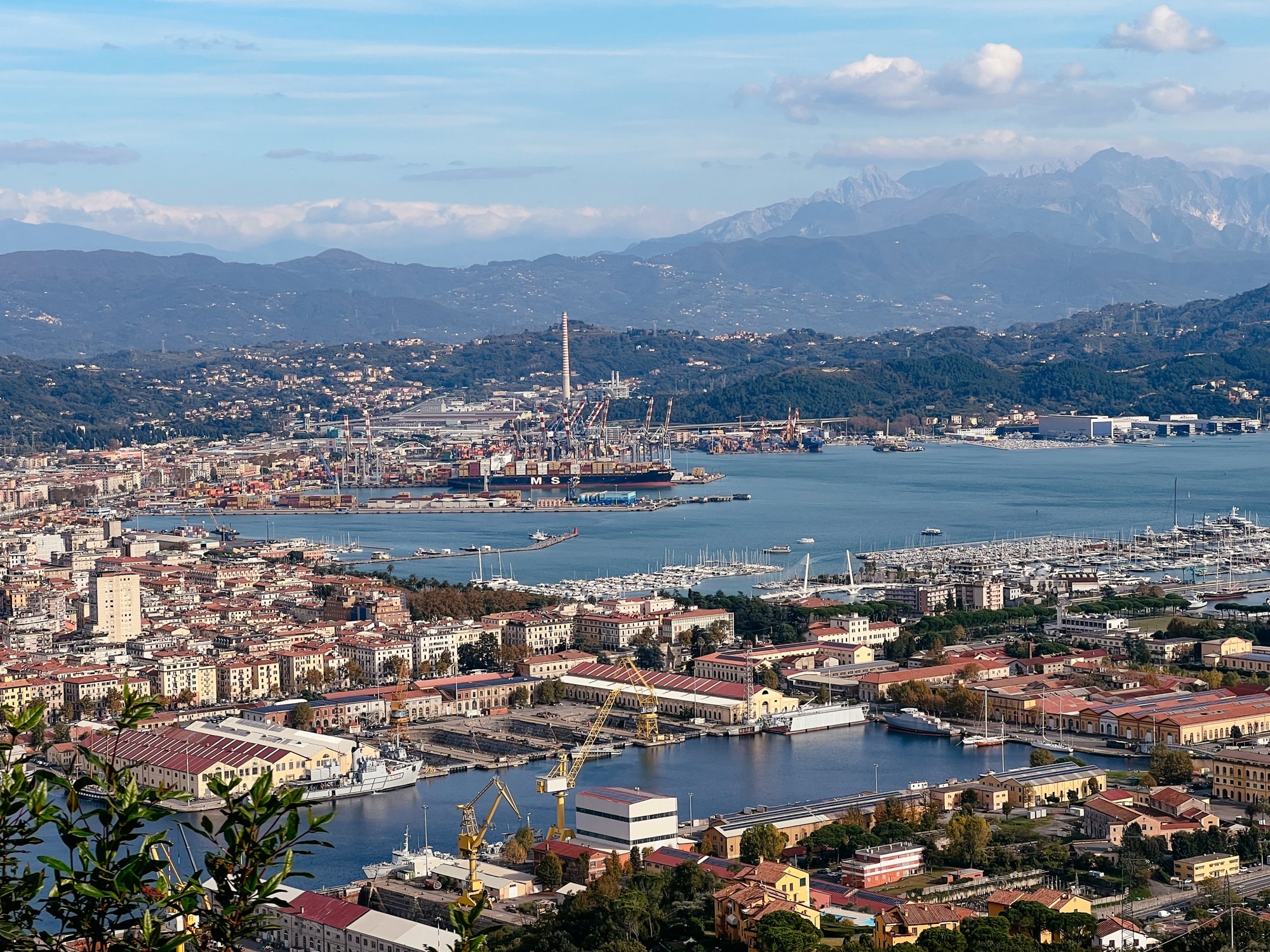 via ricciardi 30 la spezia