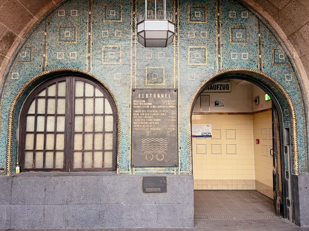 Alter Elbtunnel, Hamburg Sehenswürdigkeiten, Deutschland, Europa