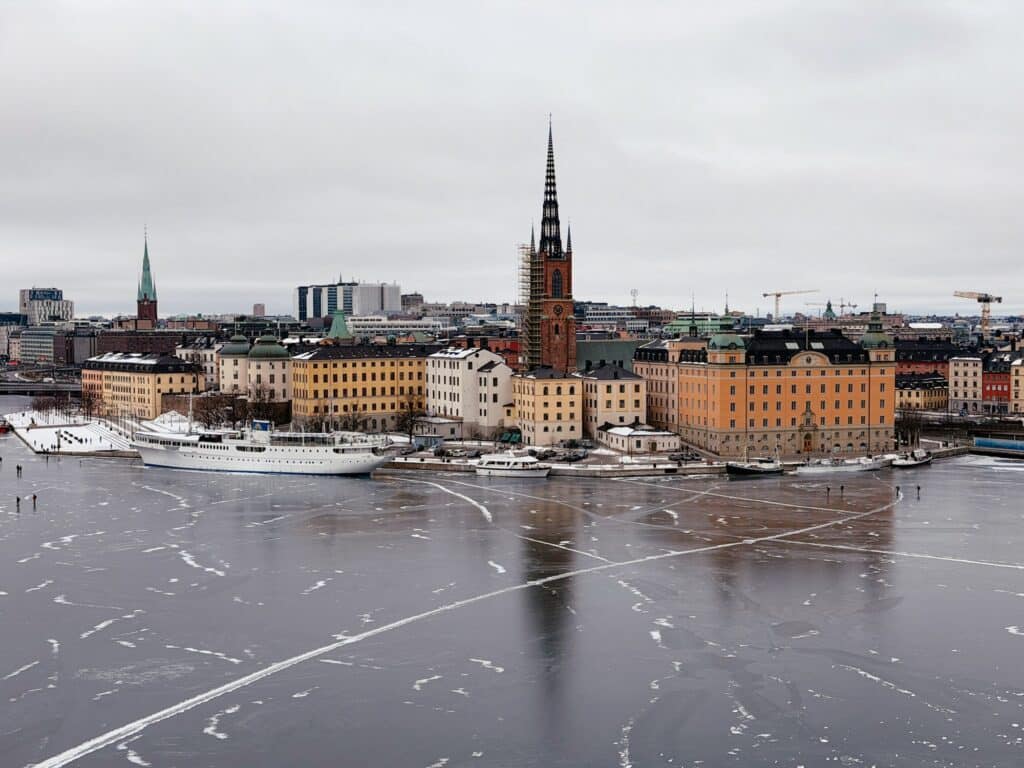 Blick auf Gamla Stan von der Insel Södermalm, Stockholm, Schweden