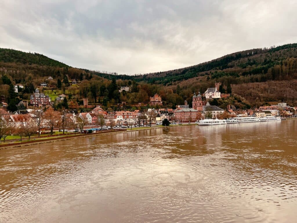 Ausblick von der Mainbrücke auf Miltenberg am Main