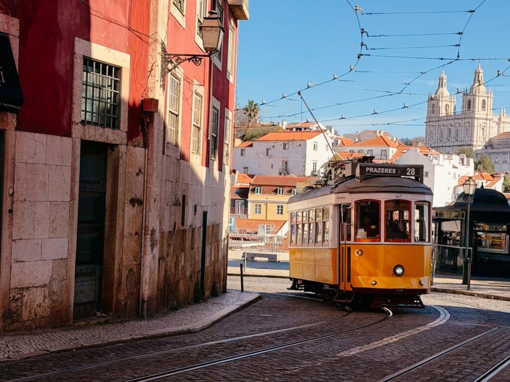 Städtetrip nach Lissabon, Tram 28E in Lissabon, Portugal