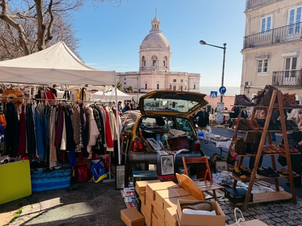 Feira da Ladra, Flohmarkt in Lissabon, Portugal