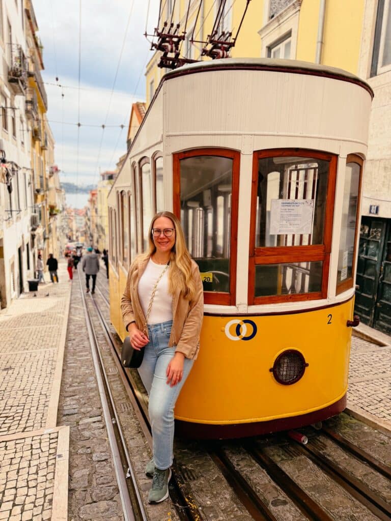 Rua da Bica de Duarte Belo, Standseilbahn in Chiado, Lissabon, Portugal