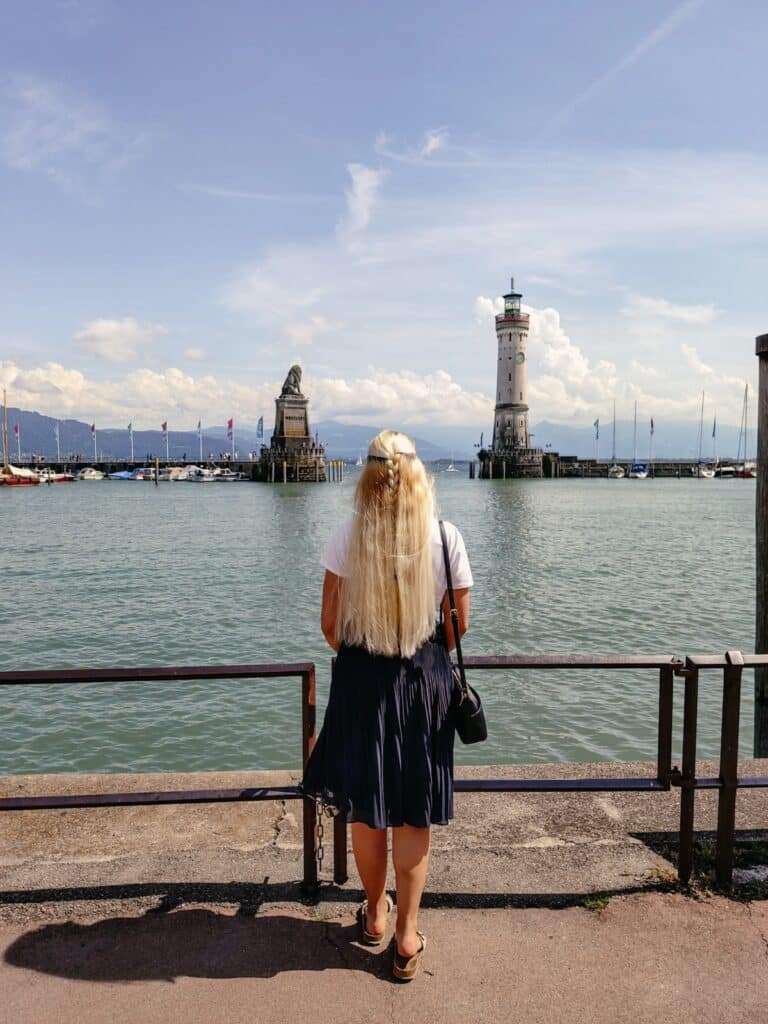 Lindauer Hafen in Lindau am Bodensee mit dem bayerischen Löwen