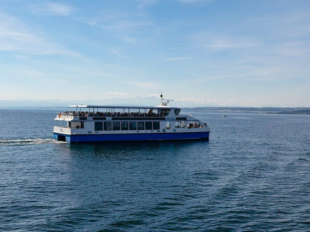 Anreise zur Insel Mainau am Bodensee mit dem Schiff