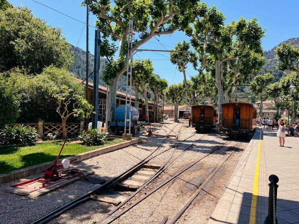 Der historische Bahnhof von Sóller Mallorca