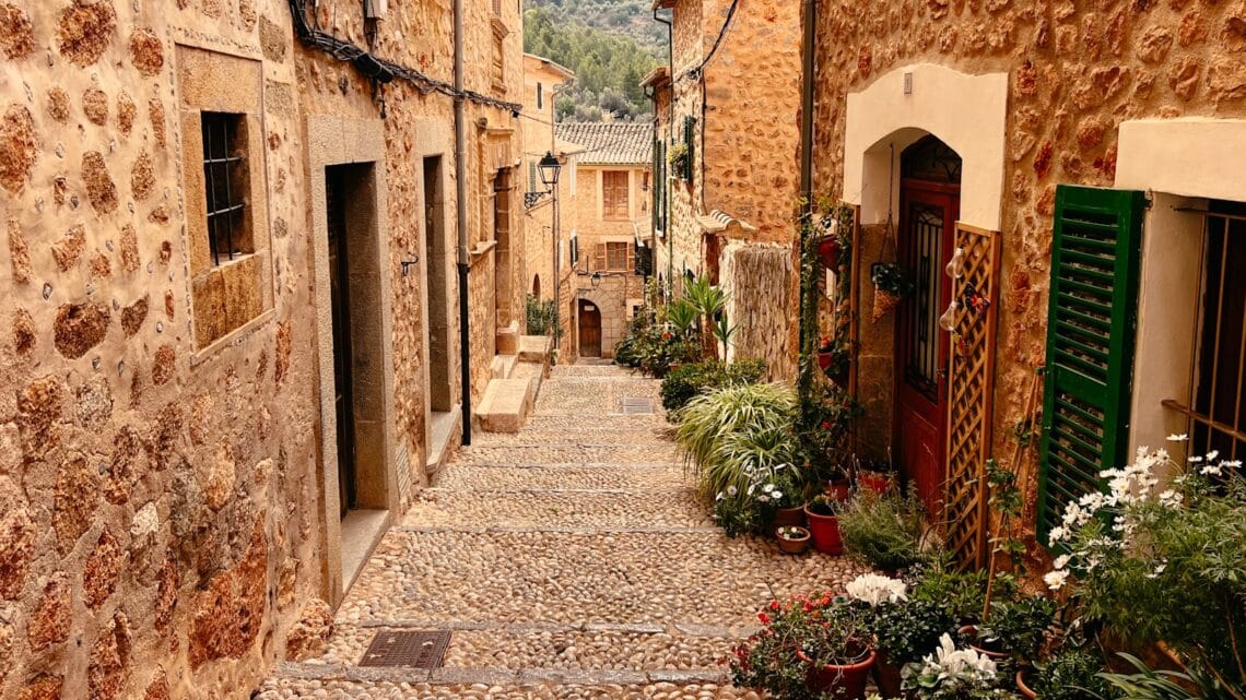 Fornalutx Mallorca, eines der schönsten Bergdörfer der Serra de Tramuntana