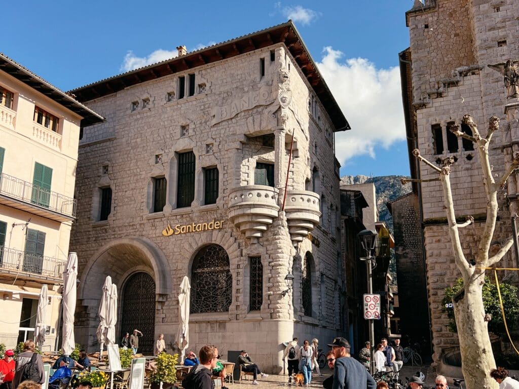 Banco de Sóller von Joan Rubió, Sóller Sehenswürdigkeiten, Mallorca