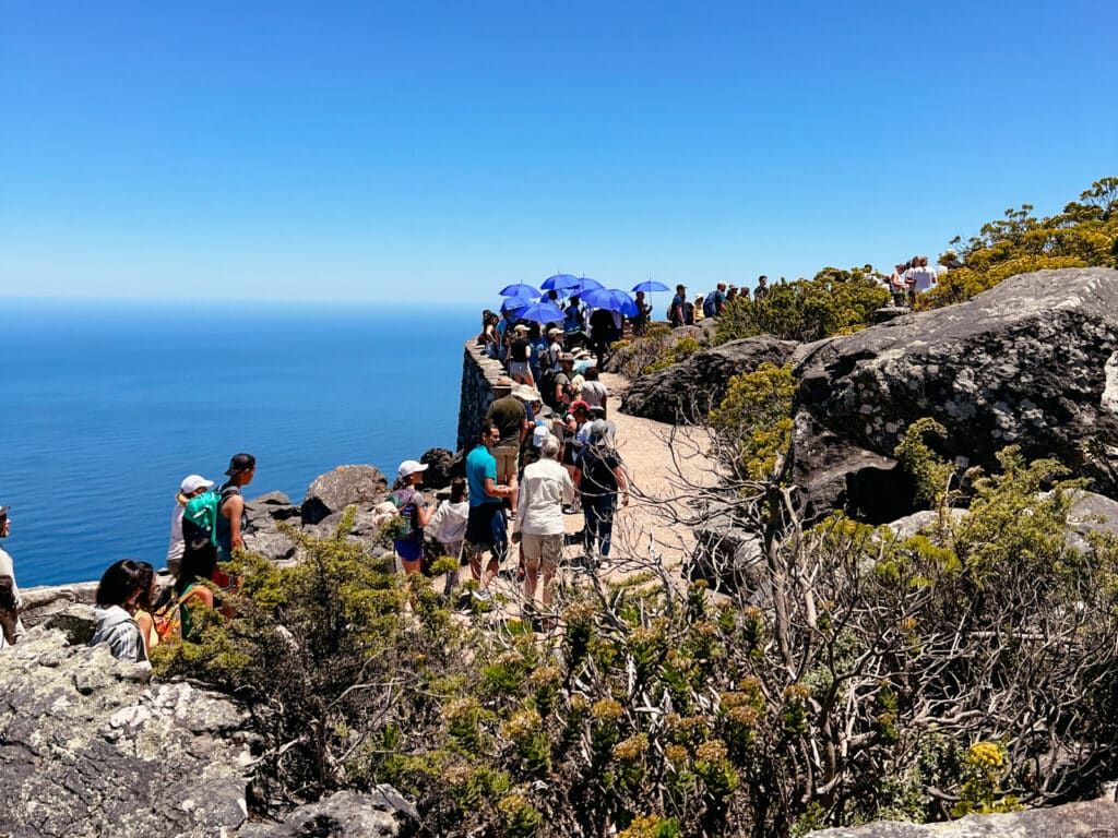 Anstehen für die Tafelberg Seilbahn in Kapstadt, Südafrika