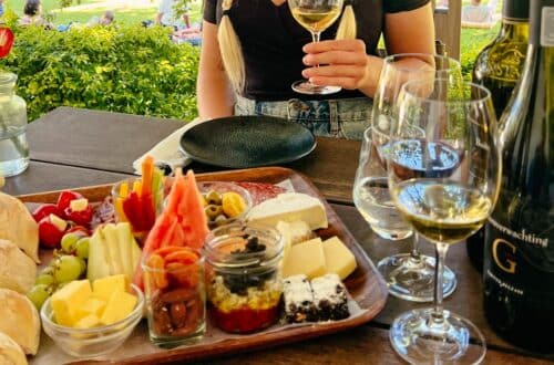 Weinverkostung auf dem Weingut Buitenverwachting in Constantia Kapstadt, Südafrika
